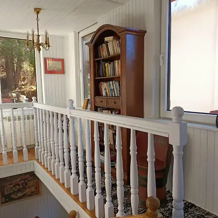 Willa Pod Różami Ośrodek wypoczynkowy *