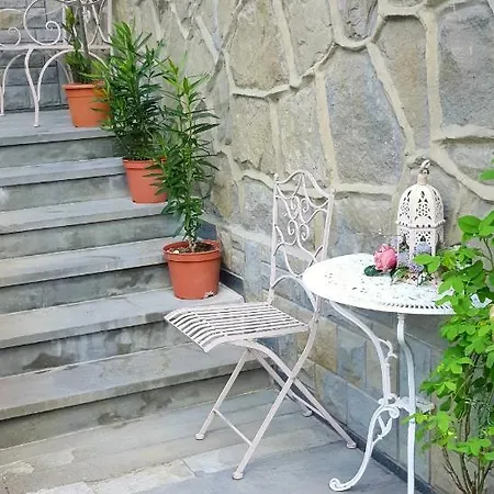 Ośrodek wypoczynkowy Willa Pod Różami *