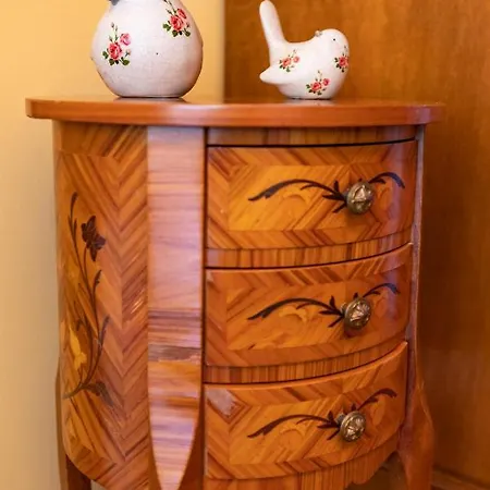 Willa Pod Różami Ośrodek wypoczynkowy *