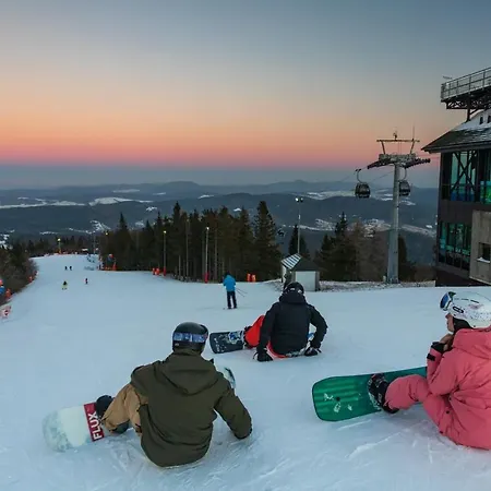 Ośrodek wypoczynkowy Willa Pod Różami *